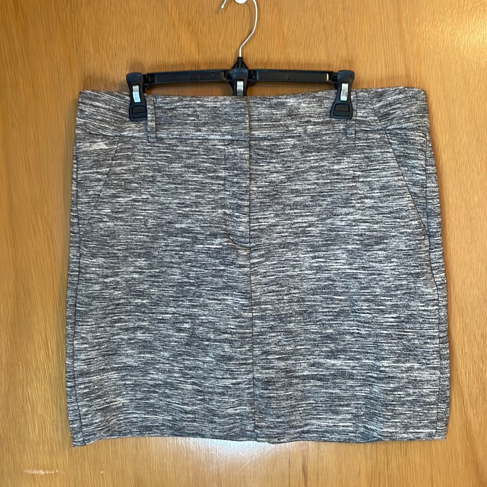 LOFT Womens 12 Heather Gray Skirt Belt Loops Zipper in Front